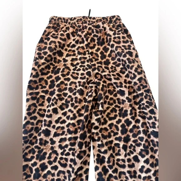 Missguided leopard print side stripe track pants - Picture 11 of 13